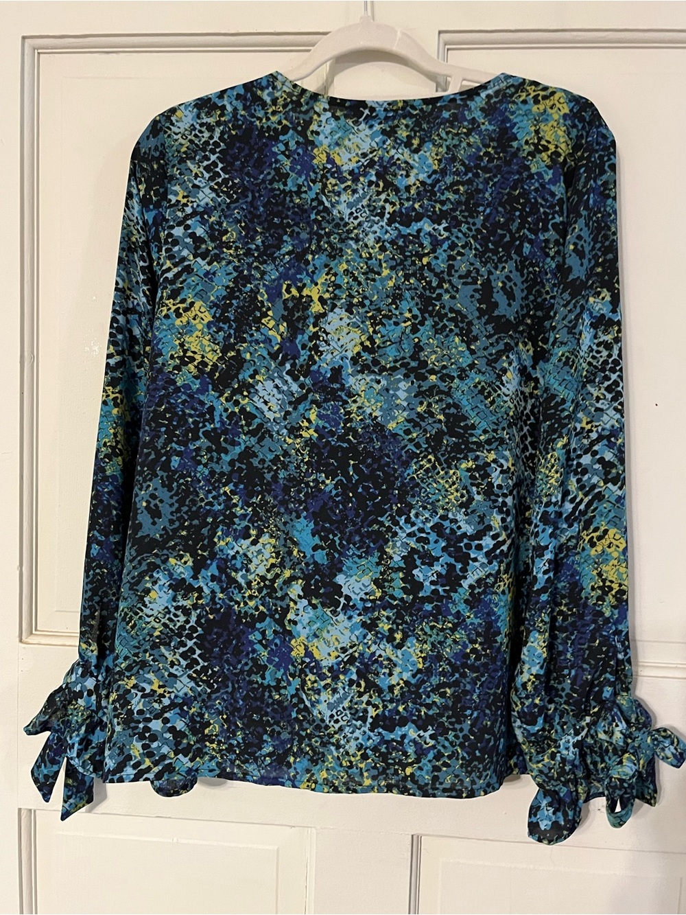 Counterparts Blue & Teal Abstract Print Long Sleeve Blouse - Picture 2 of 4
